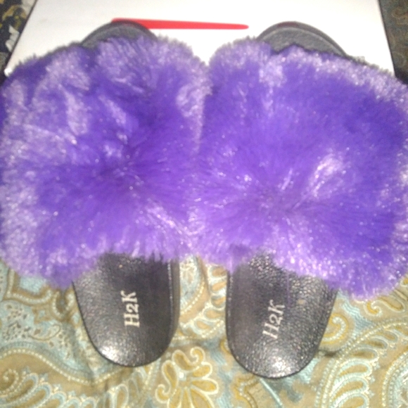 Slides - Picture 1 of 3